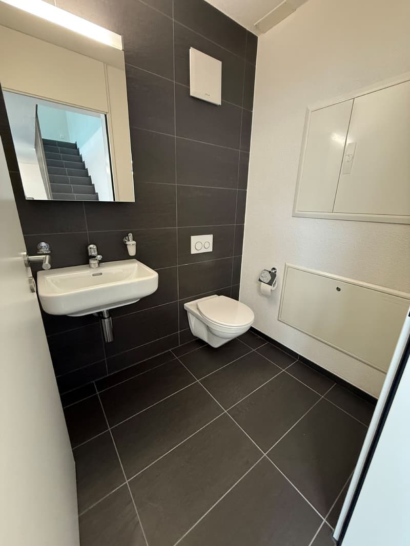 Modernes Gewerbeobjekt sucht neuen Mieter! (7)