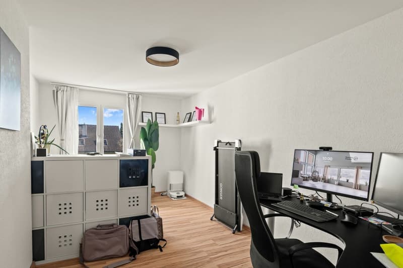 Casa a schiera distaccata in una posizione ideale con sole pomeridiano e serale (13)