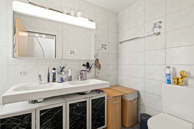 Casa a schiera distaccata in una posizione ideale con sole pomeridiano e serale (5)