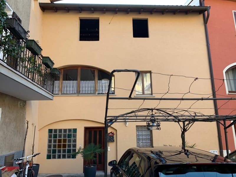 7-Zi-Tessiner-Wohnhaus mit Potential (2)