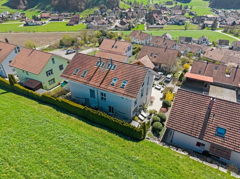 7.5-room semi-detached house in a sunny location (3)