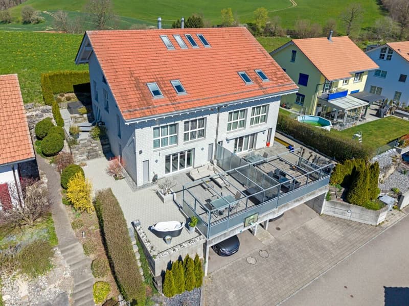 7.5-room semi-detached house in a sunny location (2)