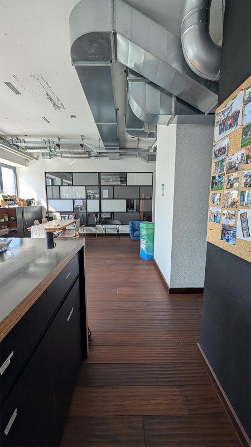 Klimatisierte Büro-/Gewerbeflächen in attraktiver Gewerbeliegenschaft (14)