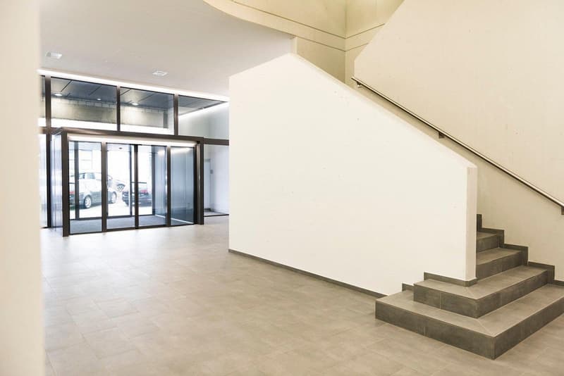 Klimatisierte Büro-/Gewerbeflächen in attraktiver Gewerbeliegenschaft (16)
