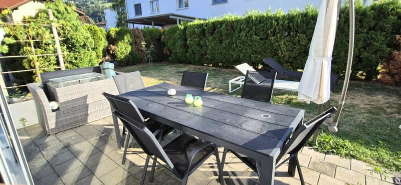 Appartamento giardino moderno con vasca idromassaggio e serra (4)
