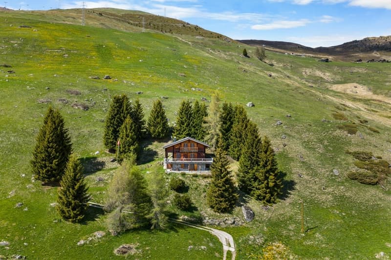 Charmant chalet 4 pièces au cœur de Verbier – Refuge alpin entièrement rénové (1)