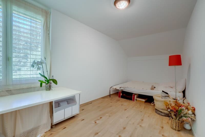 2 Bedroom Apartment, Hubel 77 (2)