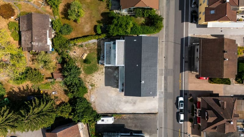 Casa familiare completamente ristrutturata con un potenziale di rendita attraente (2)