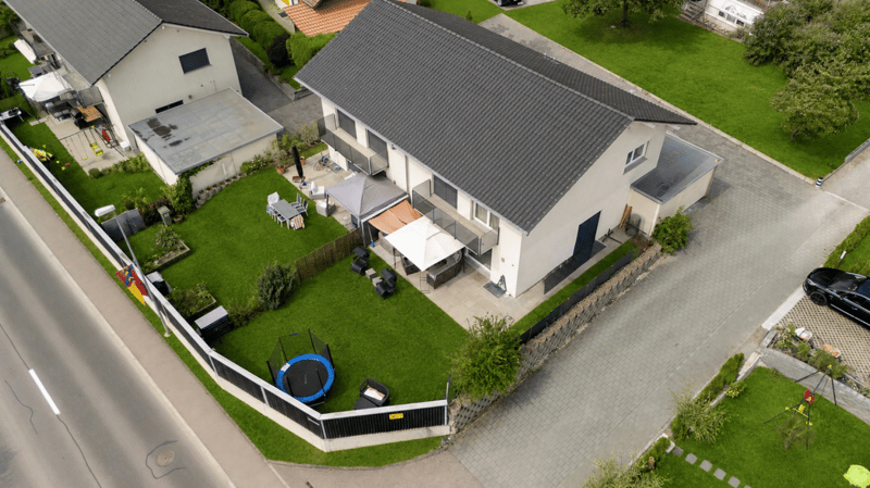 5.5 Zimmer Doppeleinfamilienhaus mit Aussicht (13)
