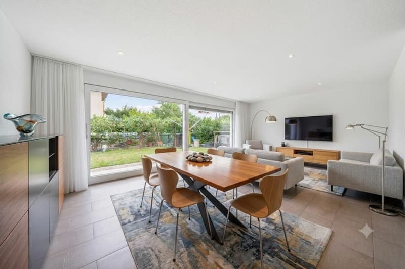 Charming Home with Charm and Quality of Life - Stylish 4.5-Room Semi-Detached House in Family-Friendly Location (4)
