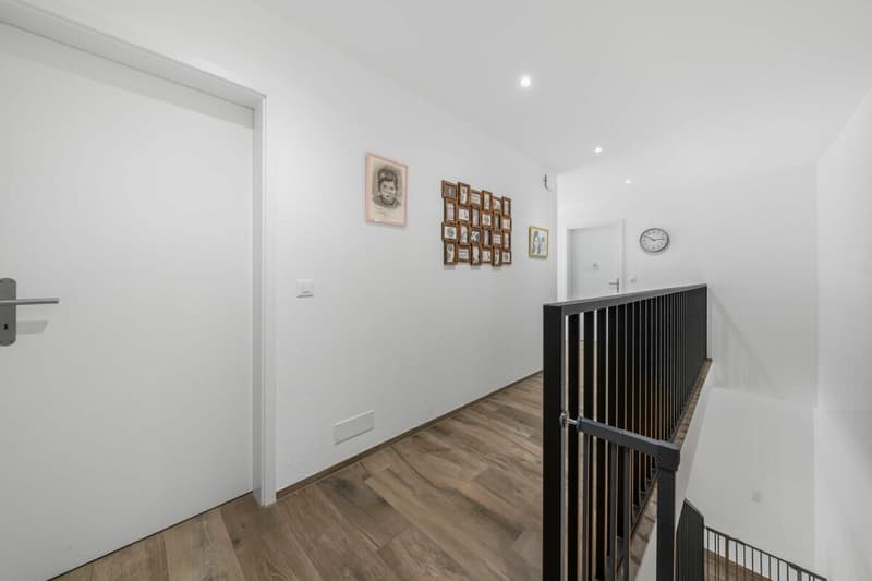 6.5 Zi Doppeleinfamilienhaus mit seperater 3.5 Zi Wohnung im DG (10)