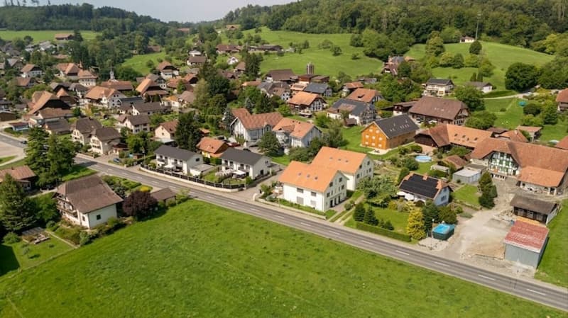 5.5 Zimmer Doppeleinfamilienhaus mit Aussicht (12)