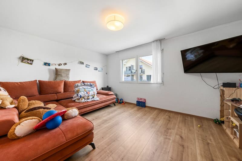 5.5 Zimmer Doppeleinfamilienhaus mit Aussicht (9)