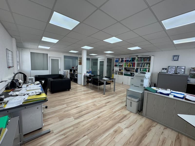Helles Büro mit 70 m² im 2. OG in Egg – sofort verfügbar (2)