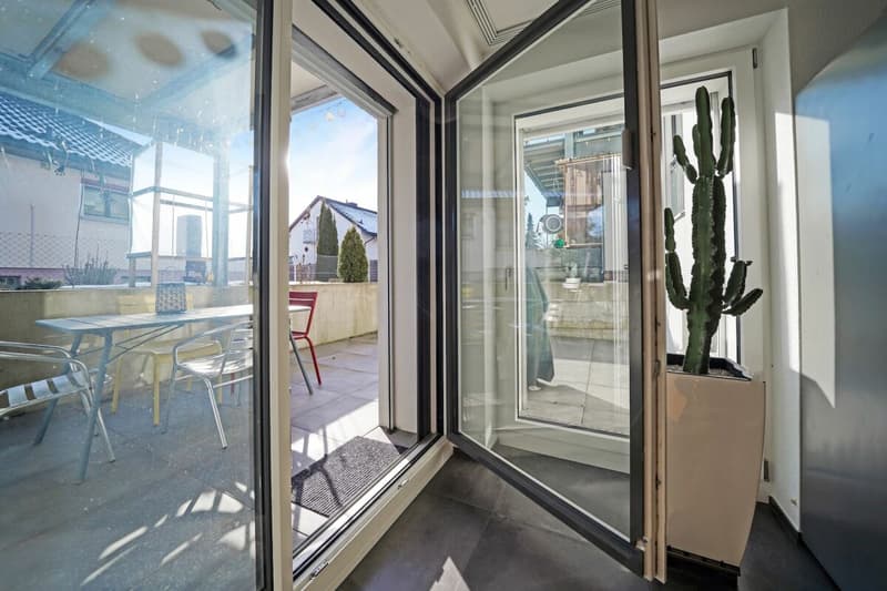 Appartement neuf, moderne 2.5 pièces PLUS condominium avec jardin (13)