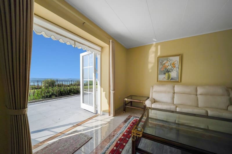 Exclusive Villa with Lake and Alpine View - on the South Slope of Lugnorre (6)