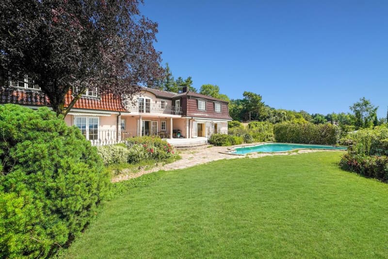 Exclusive Villa with Lake and Alpine View - on the South Slope of Lugnorre (20)
