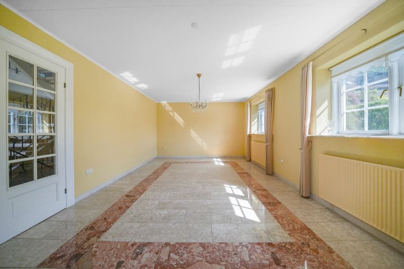 Exclusive Villa with Lake and Alpine View - on the South Slope of Lugnorre (10)