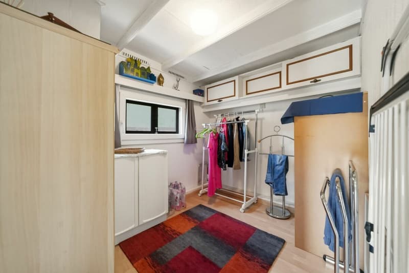 Well-maintained mobile home with 549 m² of land, a total of 5 plots with great development potential (10)