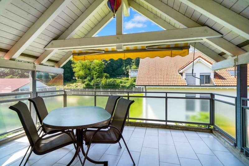 Spacious 5.5-room maisonette apartment in the heart of Studen (12)
