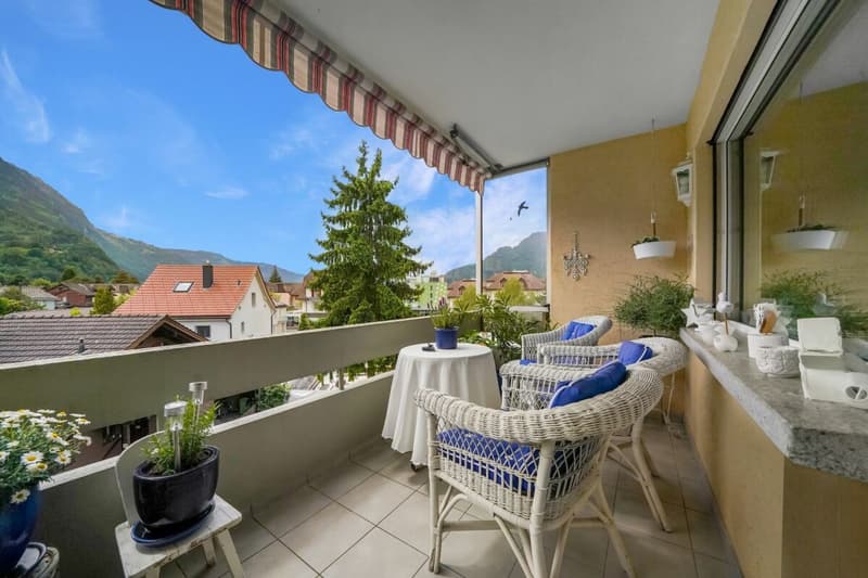 Bright 4.5-room apartment in a central location in Interlaken (1)