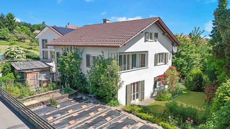Casa unifamiliare a sé stante di 5 locali in una posizione ottimale a Meikirch (1)