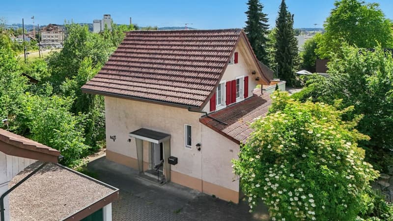 Maison de famille charmante et centrale avec jardin à Herzogenbuchsee (1)