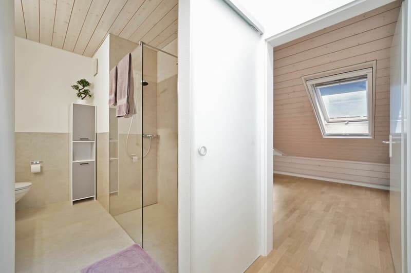 Ein Zuhause zum Verlieben - Moderne 3.5-Zimmer-Dachwohnung mit Charme (12)