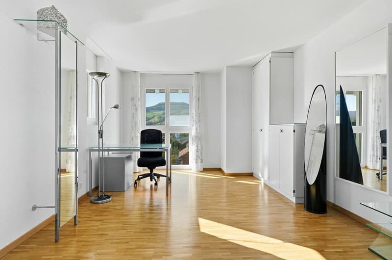 Gepflegtes 5.5 Zimmer Einfamilienhaus mit Traumgarten in Rünenberg (7)