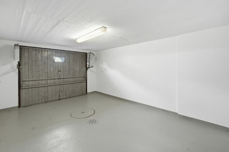 Teilsaniertes Einfamilienhaus mit Terrasse und Garten, nahe Olten (8)