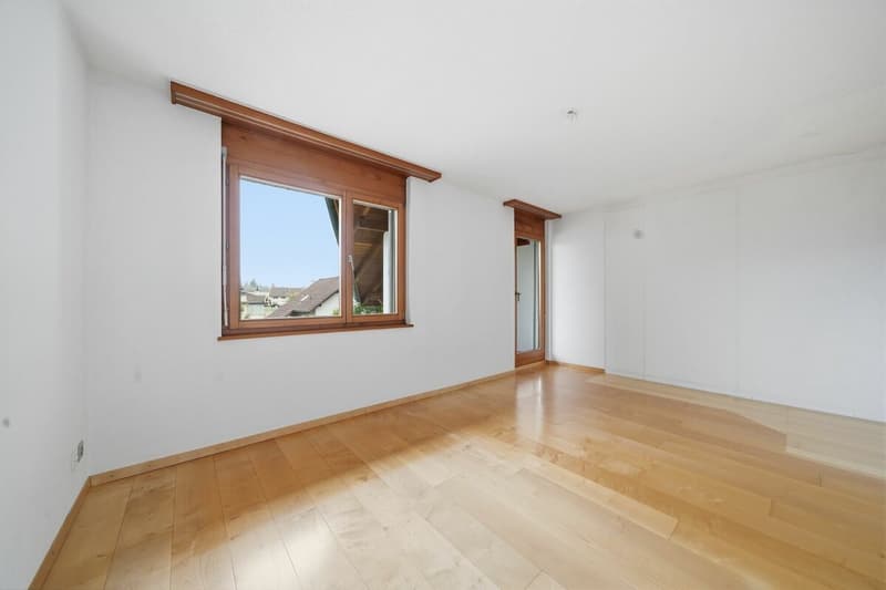 Schöne 4.5 Zimmer Duplexwohnung mit Haus-Charakter in Luterbach (10)