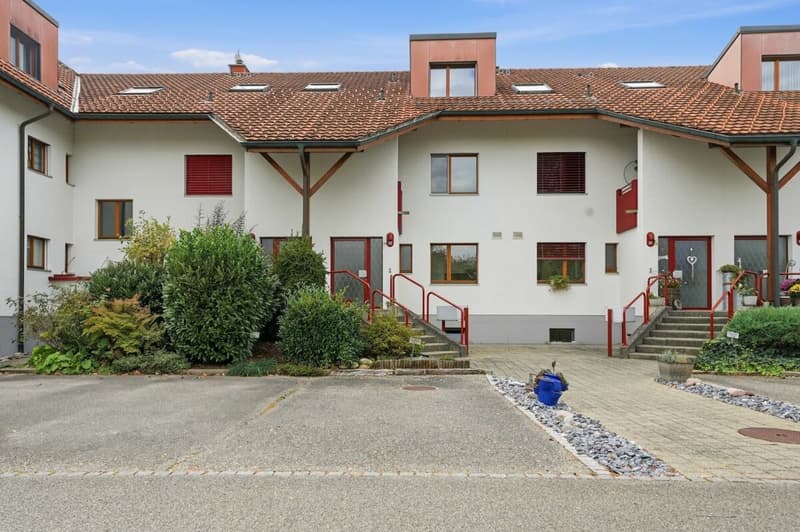 Schöne 4.5 Zimmer Duplexwohnung mit Haus-Charakter in Luterbach (19)