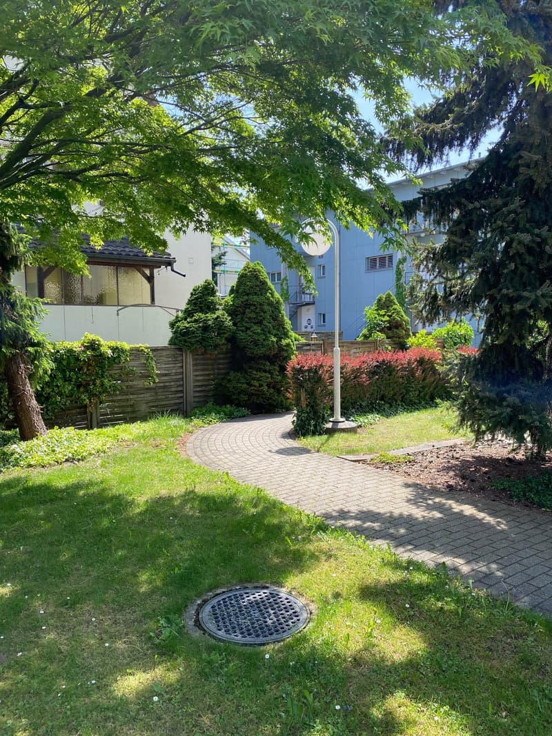 Einzigartige 6.5-Zimmer-Attika-Maisonettewohnung mit Galerie und Traumterrasse bald verfügbar! (17)