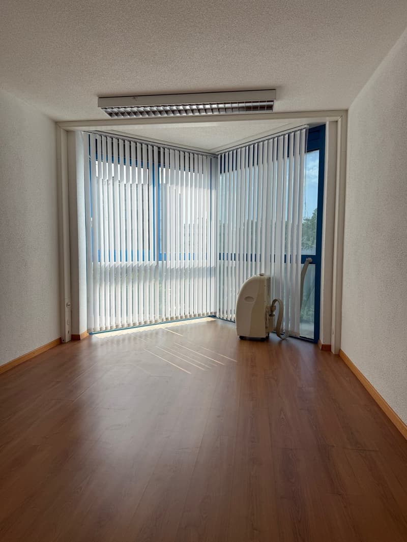 Bureaux modernes à Pratteln (5 pièces) - disponibles immédiatement (3)