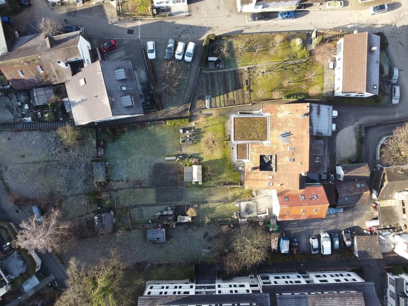 Maison d'habitation dans le centre historique du village avec beaucoup de potentiel (15)