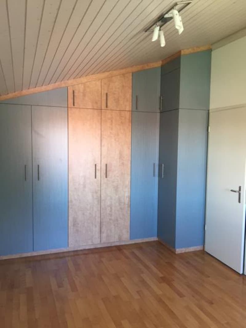 Charmante 4.5-Zimmer-Maisonette-Wohnung in Düdingen (12)