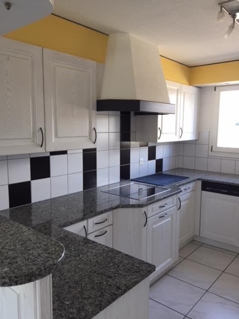 Charmante 4.5-Zimmer-Maisonette-Wohnung in Düdingen (8)