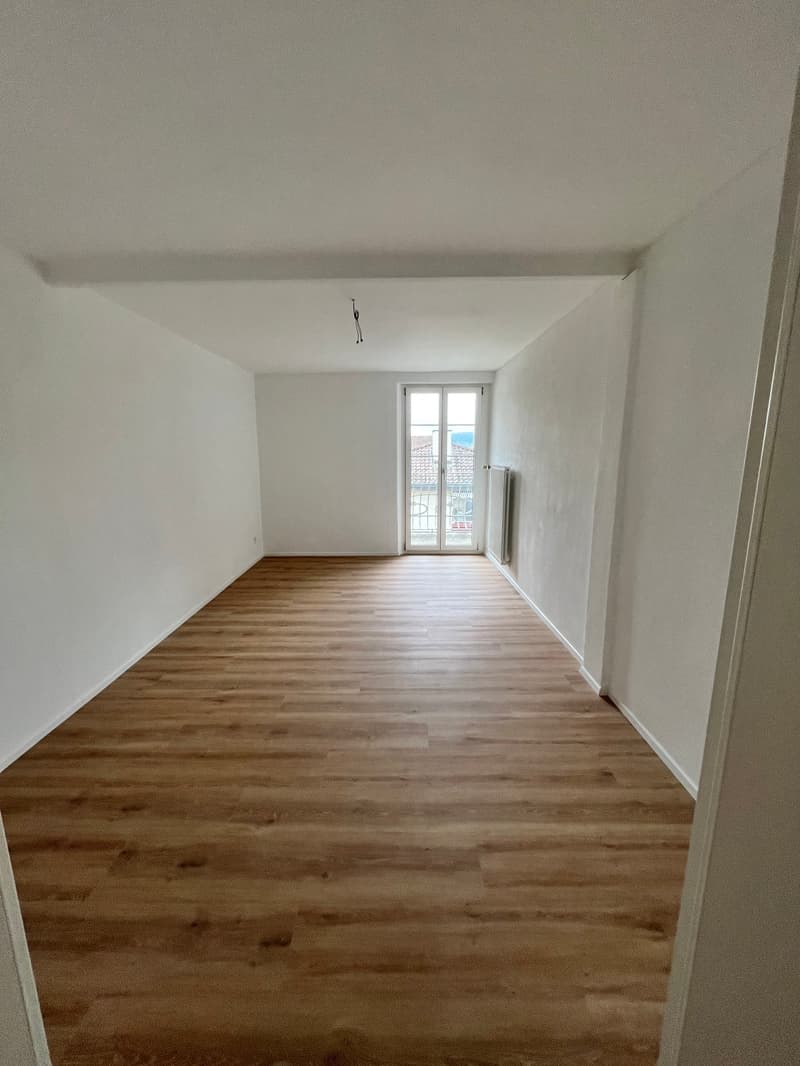 Moderna, completamente ristrutturata & con grande terrazza – appartamento 4.5 locali a Mellikon – disponibile per occupazione immediata (7)