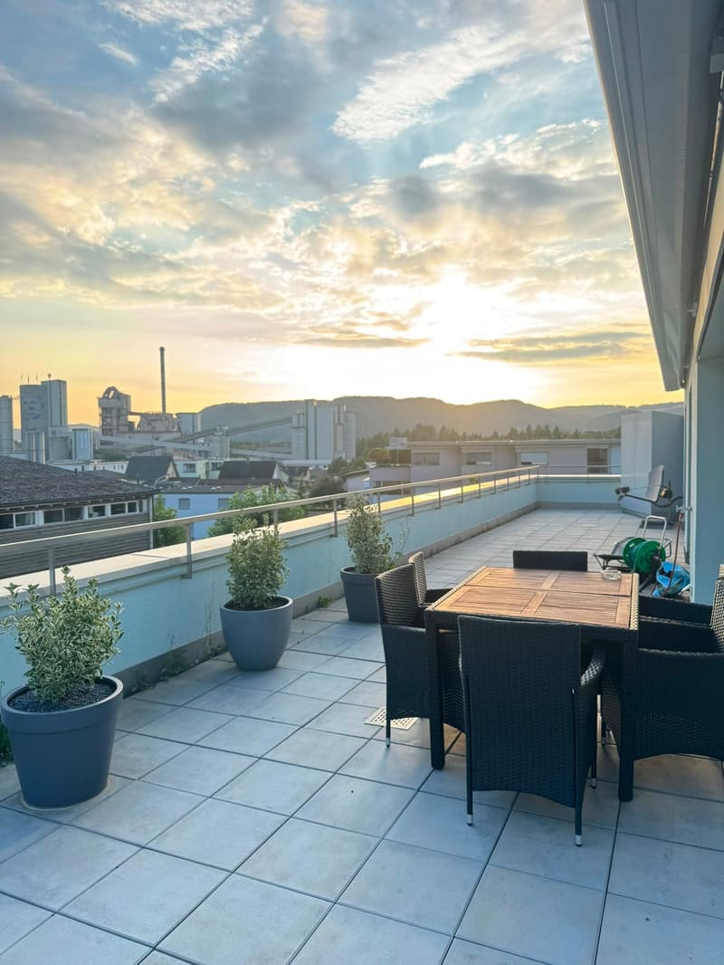 Helle 3.5-Zimmer-Attikawohnung mit Terrasse in Würenlingen – sofort verfügbar! (10)