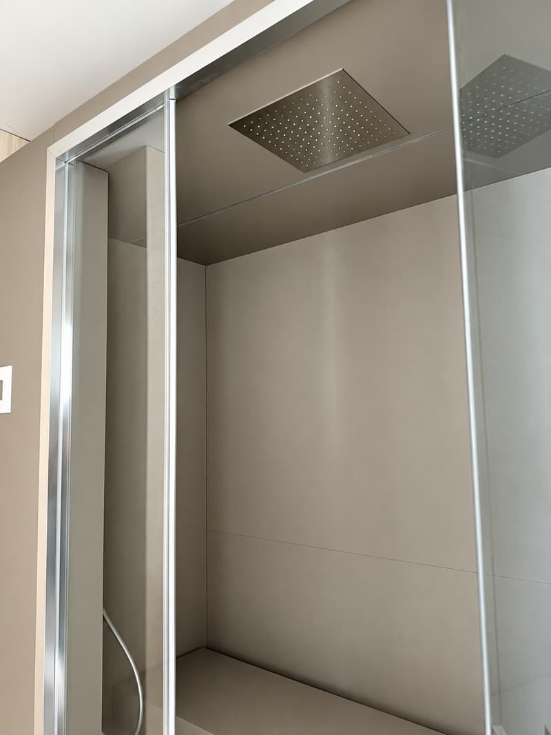 Exklusive 4.5-Zimmer-Terrassenwohnung mit Weitsicht und ultraluxuriösem Ausbau (11)