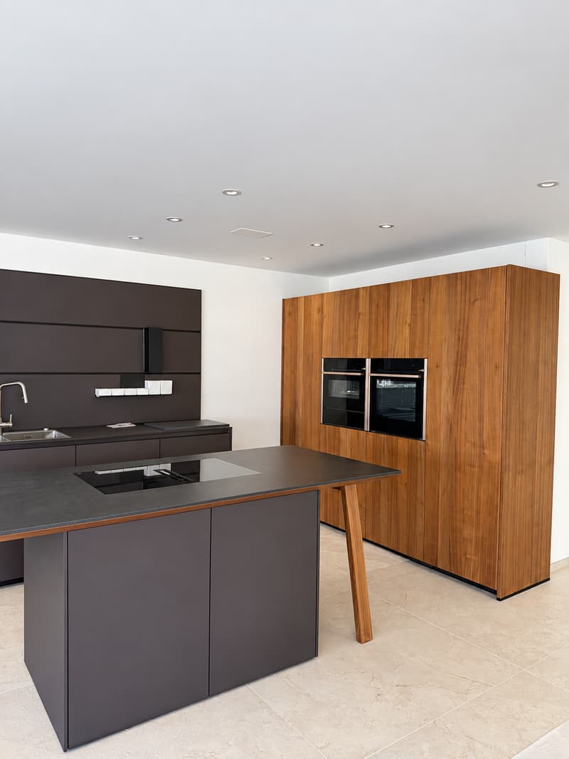Exklusive 4.5-Zimmer-Terrassenwohnung mit Weitsicht und ultraluxuriösem Ausbau (6)