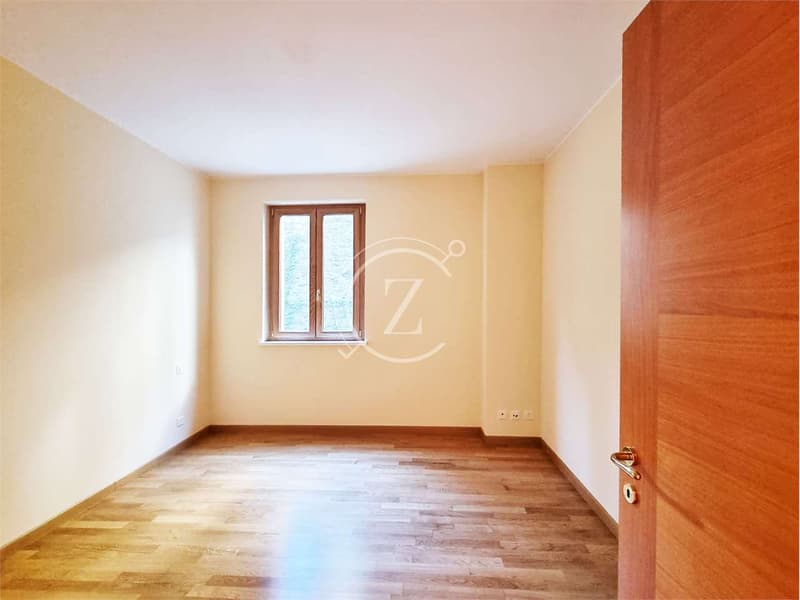 Apartment 4.5 rooms with garden in Castagnola (9)