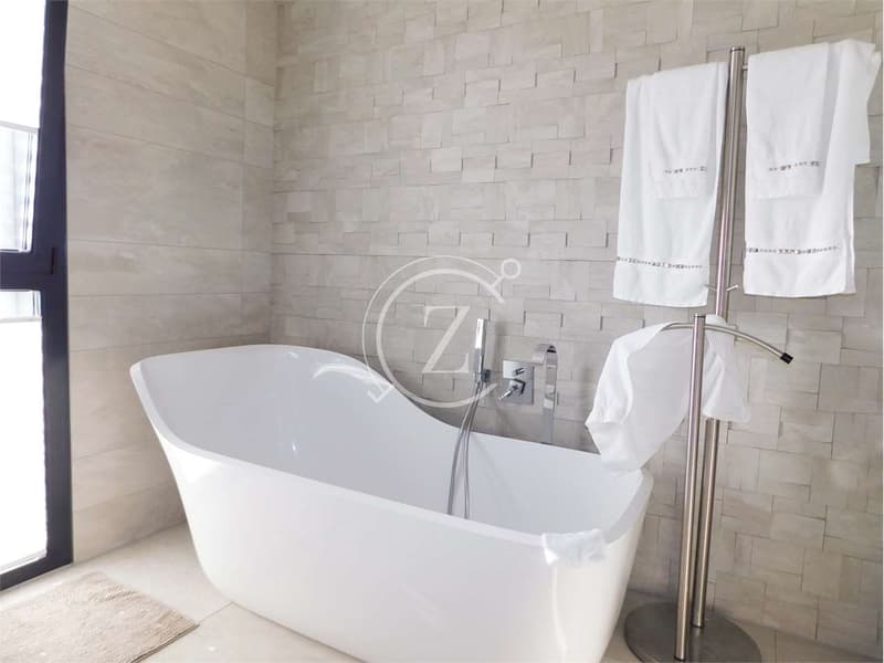 Moderna casa con piscina a Bedano (13)