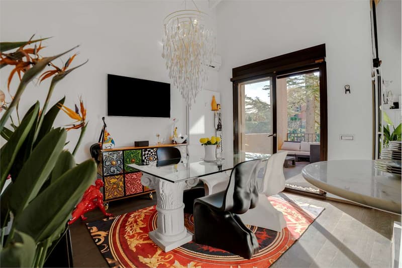 Appartamento 4.5 locali di lusso con parziale vista lago in vendita a (2)
