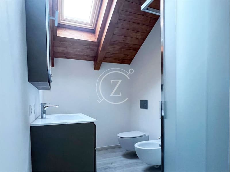 BIRONICO - Appartement mansardé de 3.5 pièces (4)