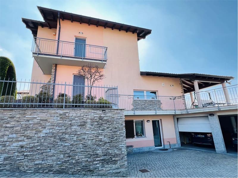 Villa for sale in Marchirolo (3)