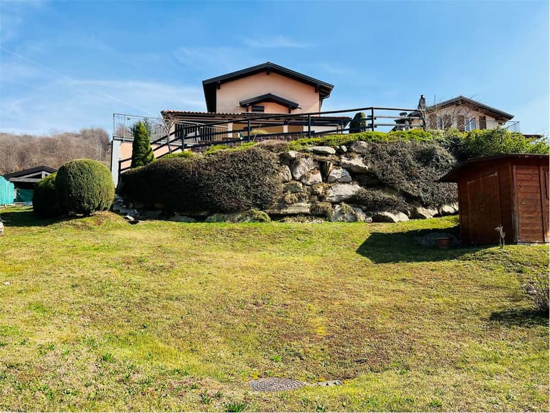 Villa for sale in Marchirolo (4)