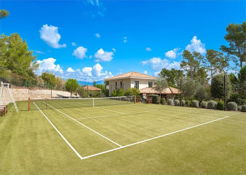 Villa de luxe dans le domaine de Terre Blanche. (8)