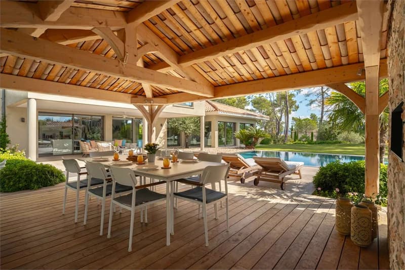 Villa de luxe dans le domaine de Terre Blanche. (4)