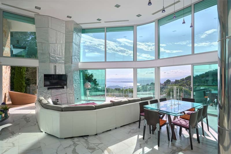 Villa dans une propriété privée avec vue sur mer (7)